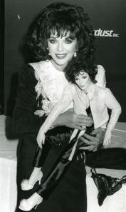Joan Collins 1987, NY.jpg